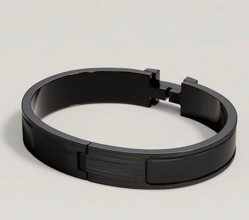 Minimal Black Clic H Bracelet